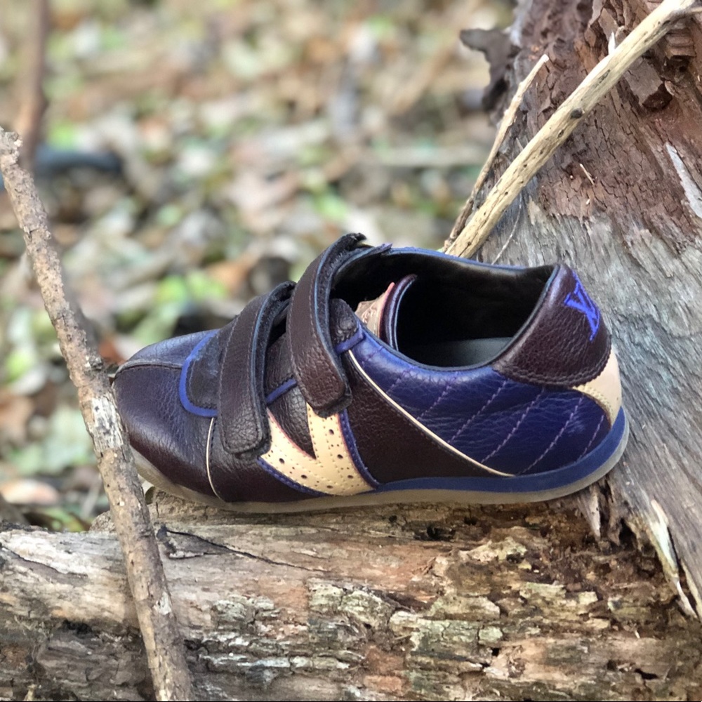Louis Vuitton Boy Leather Sneaker sz 29
